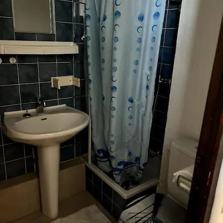 Apartamento St-pierre-la-mer, Bel A Dans Avec Piscine Et Tennis Entre 5 Et 10 Min De La *